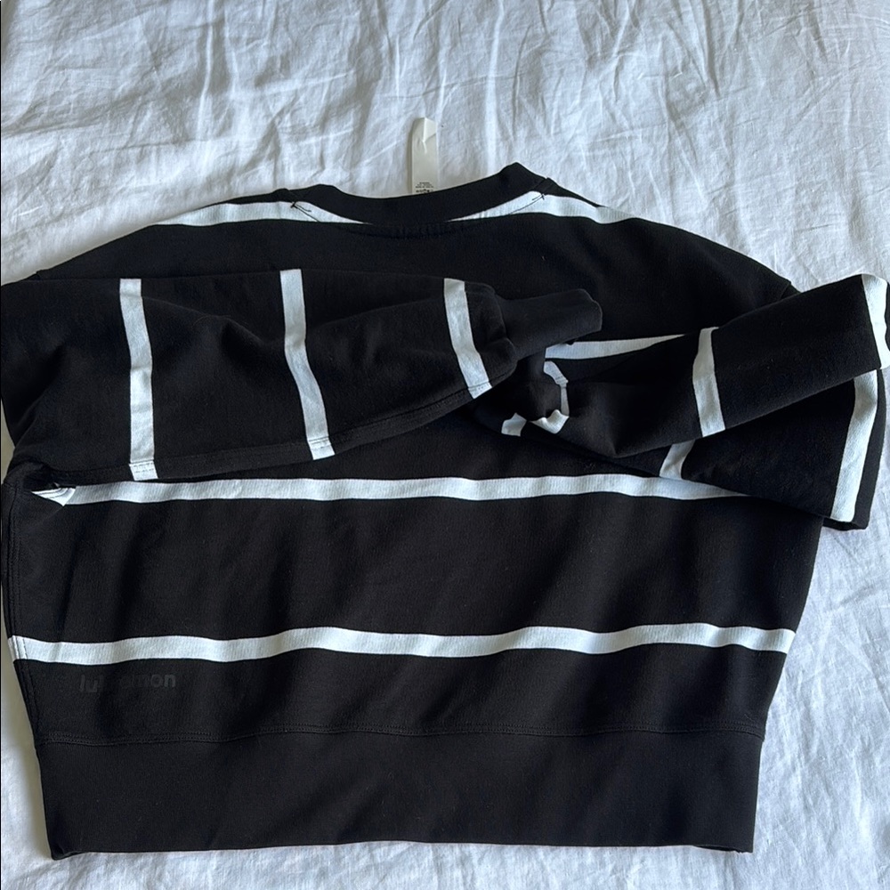 Lululemon perfectly oversized cropped crew - Picture 3 of 5